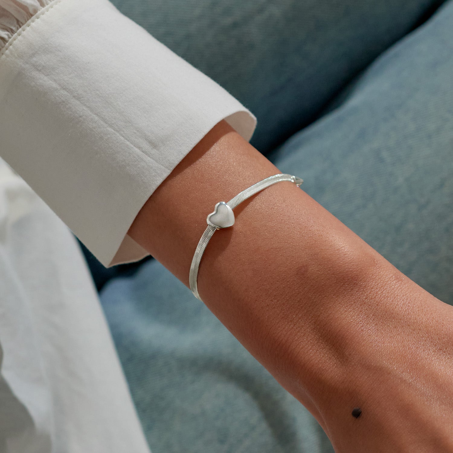 Joma Jewellery Bracelet Bar | Silver Heart Snake Chain | Silver Plated | Bracelet | 24.5cm Adjustable