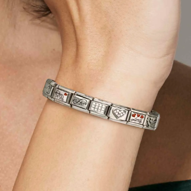 Nomination Italy image showing a wrist wearing a bracelet with various composable charms