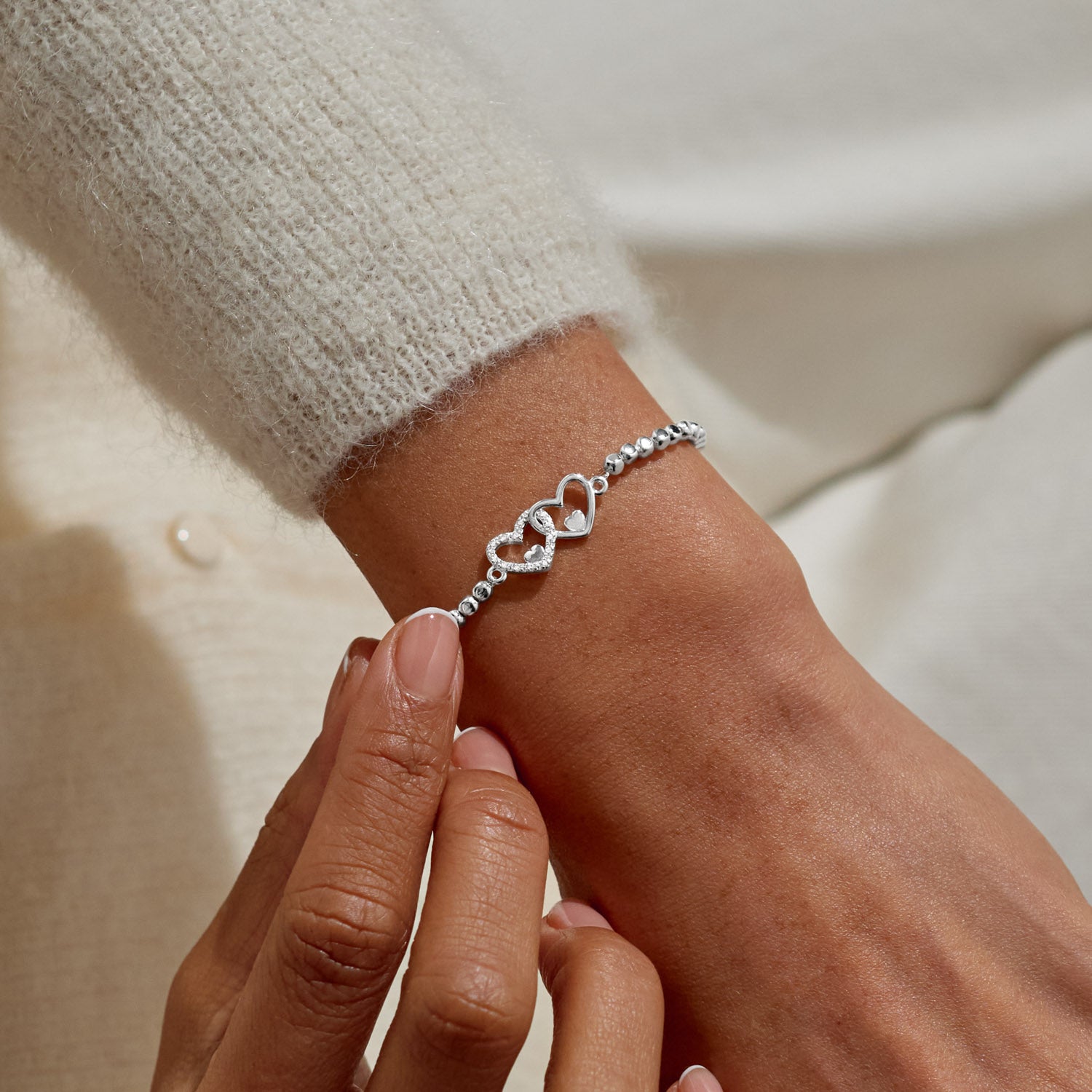 Joma Jewellery Forever Yours | Happy Birthday Amazing Auntie | Silver Plated | Bracelet | 17.5cm Stretch