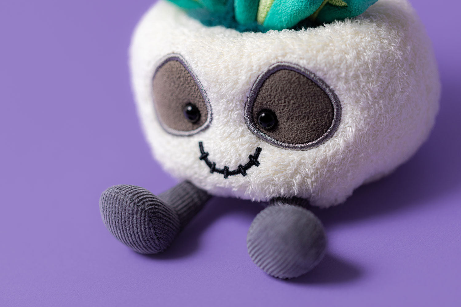 Jellycat Amuseables Skull Planter Halloween Plush Toy – Curios Gifts
