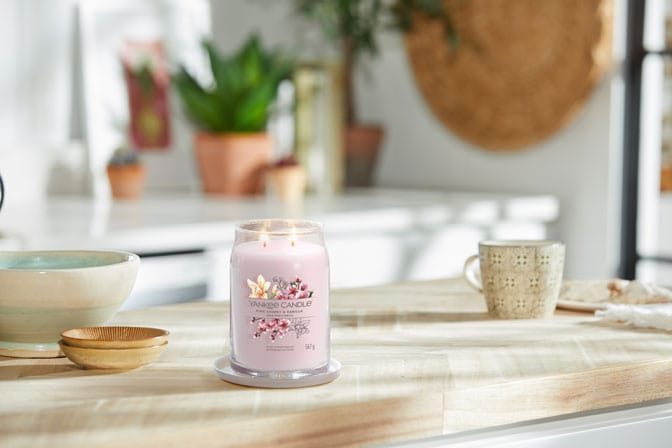 Yankee Candle Signature Large Candle Yankee Candle Signature Large Jar - Pink Cherry & Vanilla