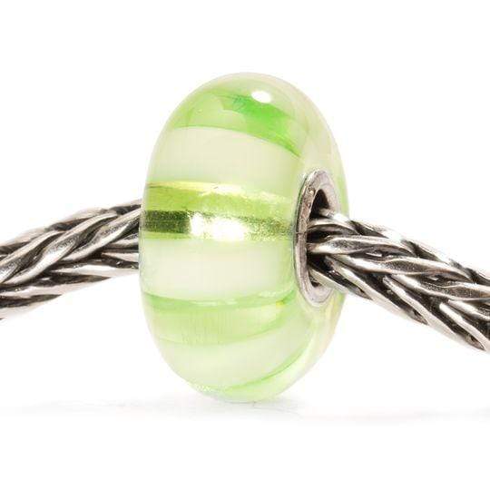 Trollbeads Trollbeads - Glass Bead - Light Green Stripe 61377