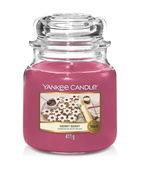 Yankee Candle Medium Jar Candle Yankee Candle Medium Jar - Merry Berry